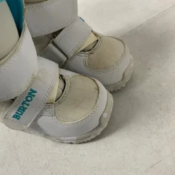 Used Burton MINI-GROM Girls Snowboard Boots White Youth 07.0