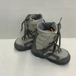 Used Burton MOTO KIDS Boys Snowboard Boots Grey Junior 03