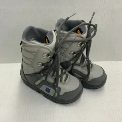 Used Burton MOTO KIDS Boys Snowboard Boots Grey Junior 03