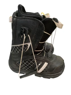 Used Burton RULER SMALLS Girls Snowboard Boots Black Junior 05