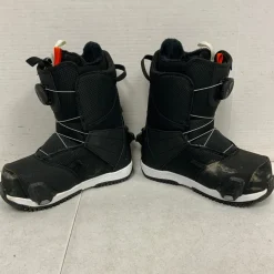 Used Burton SMALLS STEP ONS Boys Snowboard Boots Black Junior 04