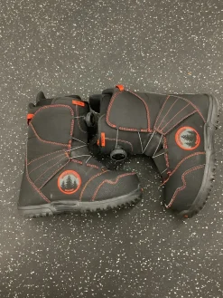 Used Burton ZIPLINE BOA Boys Snowboard Boots Black Senior 7