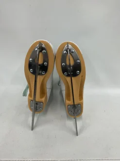 Used CANDI GRL Girls Figure Skate White Adjustable