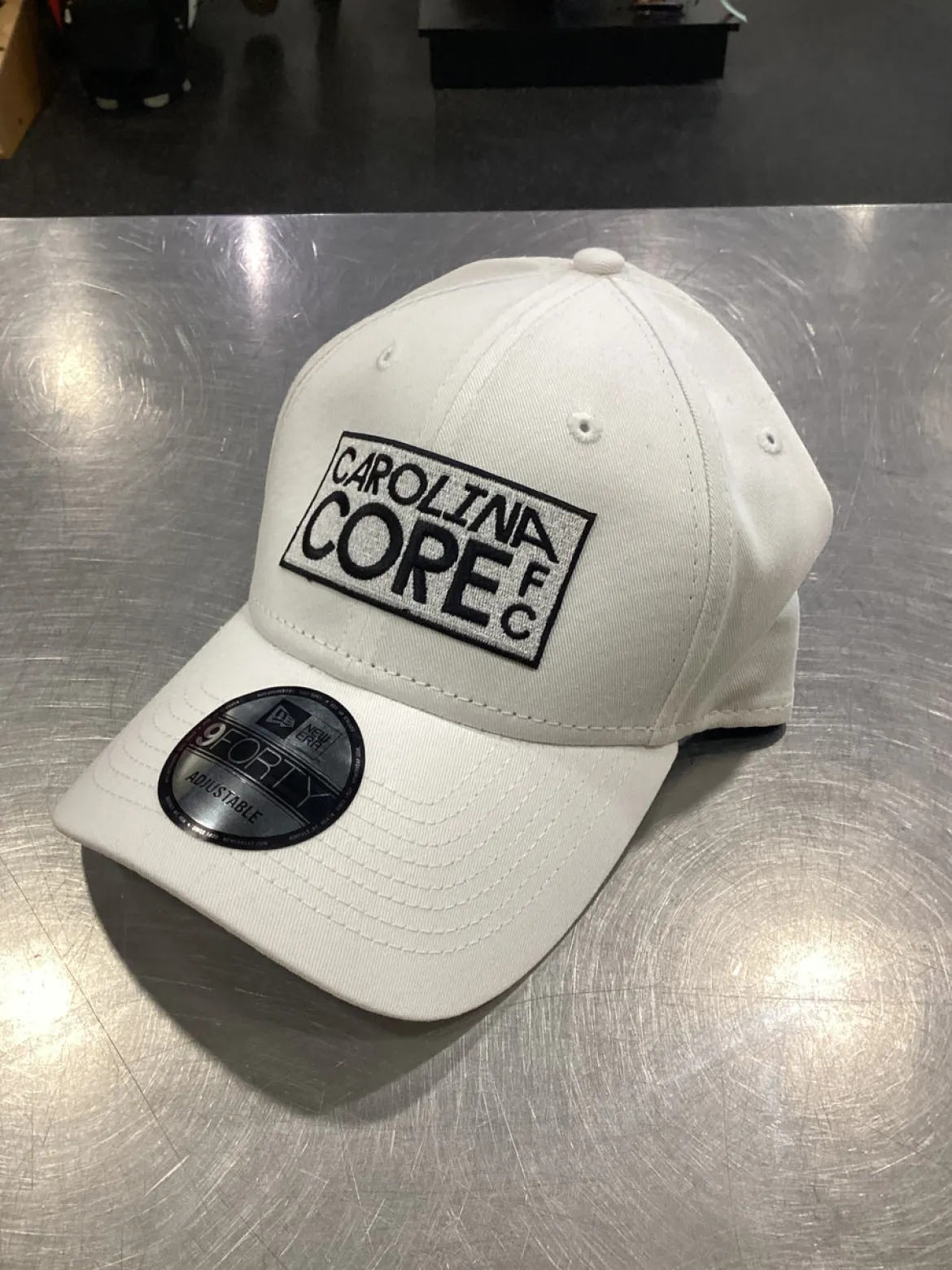 Used CAROLINA CORE HAT Outerwear Mens Hat White