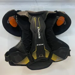 Used CCM 7092 Intermediate Shoulder Pads MD