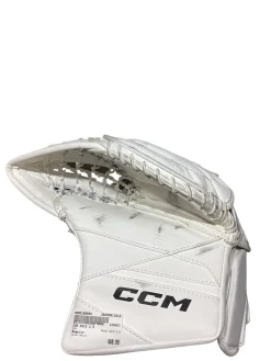 Used CCM AXIS 2.5 Junior Goalie Catcher White