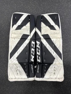 Used CCM EFLEX 5.5 Goalie Leg Pads Junior White 28"