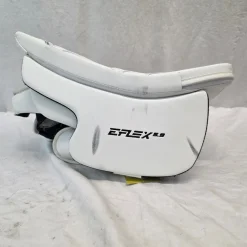 Used CCM EFLEX 5.9 Inter Goalie Blocker White
