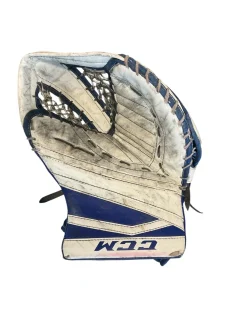 Used CCM EXTREME FLEX 860 Senior Goalie Catcher None