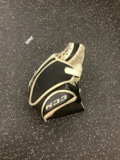 Used CCM PREMIER R1.9 Senior Goalie Catcher White