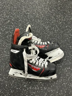 Used CCM RBZ Intermediate Hockey Skate Intermediate 5.0