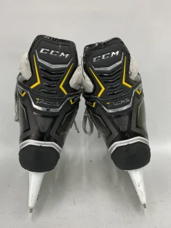 Used CCM TACKS 9090 Junior Hockey Skate Junior 02.5