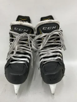 Used CCM TACKS 9090 Junior Hockey Skate Junior 02.5