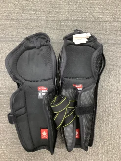 Used CCM TACKS 9550 Junior Shin Guards Black 10