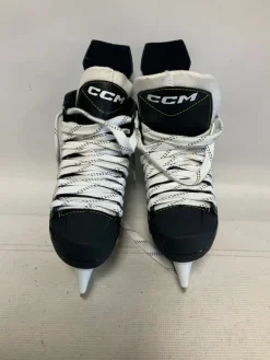 Used CCM TACKS AS 550 Intermediate Hockey Skate Intermediate 6.0