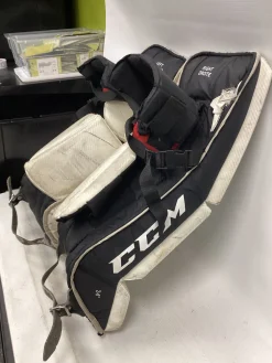 Used CCM YT FLEX Goalie Leg Pads Youth White 24"