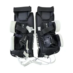 Used CCM YTFLEX 3 YTH LEG PADS 20 IN Goalie Leg Pads Youth White 20"