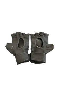 Used Century BRAVE MMA Martial Arts Gloves Black S/M