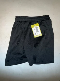 Used CHALLENGER TEAMWORK Soccer Shorts Yth Black MD