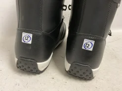 Used Chamonix Mens Snowboard Boots Black Senior 12