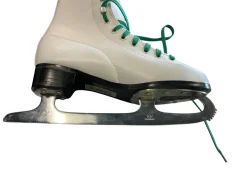Used Chicago FIGURE SKATES WomensFigure Skate White Senior 7