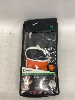 Used Cutters PRO FIT Soccer Goalie Gloves None 10