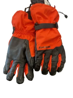 Used Dakine Snowboard Gloves