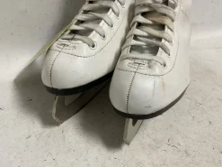 Used DBX Girls Figure Skate White Junior 03