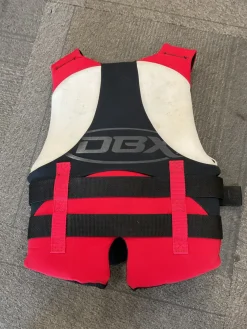 Used DBX Youth PFD Red Youth 50-90