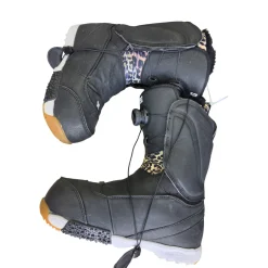 Used DC Shoes 2024 MORA BOA SB BOOTS SZ9 Womens Snowboard Boots Black Senior 9