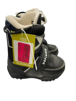 Used DEFIANCE Boys Snowboard Boots Black Junior 03