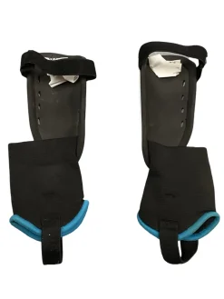 Used Dsg Soccer Shin Guards Junior White MD