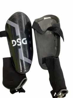 Used Dsg Soccer Shin Guards Adult Black Senior