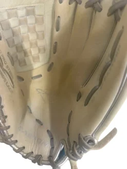 Used Easton GHOST NX RH Throw Fastpitch Gloves White 12 1/2