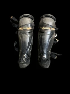 Used Easton YOUTH CATCHER SHIN-GUARD 12.75 Catchers Leg Guards Black Youth