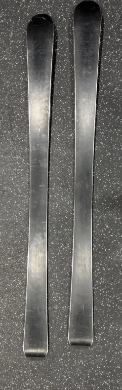 Used Elan FORMULA Boys Skis Only Red 130 cm