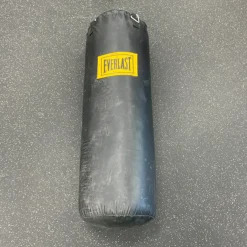 Used Everlast 60 LB BAG Boxing Heavy Bag Black 60 lb