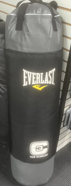 Used Everlast 100LB Boxing Heavy Bag Grey 100 lb