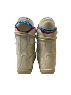 Used Firefly GIRLS BOOTS Girls Snowboard Boots White Junior 02.5