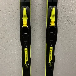 Used Fischer SPRINT CROWN Boys XC Ski/Binding Black And Optic Yellow 140 cm