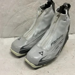 Used Fischer XC COMFORT Womens NNN XC Ski Boots White W 05-05.5 / JR 03.5-04