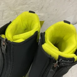 Used Fischer XJ SPRINT Boys NNN XC Ski Boots Black W 05-05.5 / JR 03.5-04