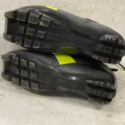 Used Fischer XJ SPRINT Boys NNN XC Ski Boots Black W 05-05.5 / JR 03.5-04