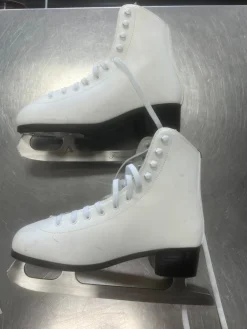 Used FOUNDERS WomensFigure Skate White Senior 9