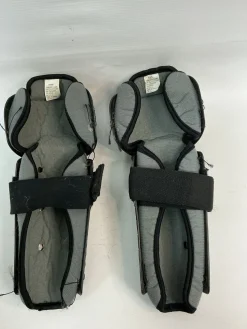 Used Fox Junior Knee Guard Black SM