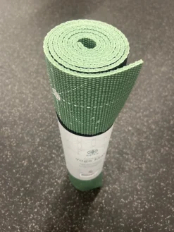 Used Gaiam Yoga Mat Green