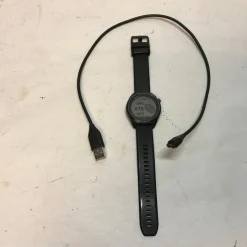 Used Garmin APPROACH S42 GPS GOLF WATCH Field Equipment
