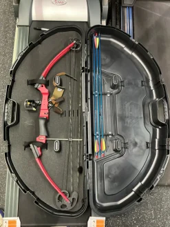 Used GENESIS BOW W/ PLANO CASE Adult Bow