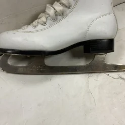 Used Girls Figure Skate White Junior 04