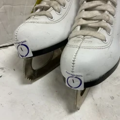 Used Girls Figure Skates White Junior 01